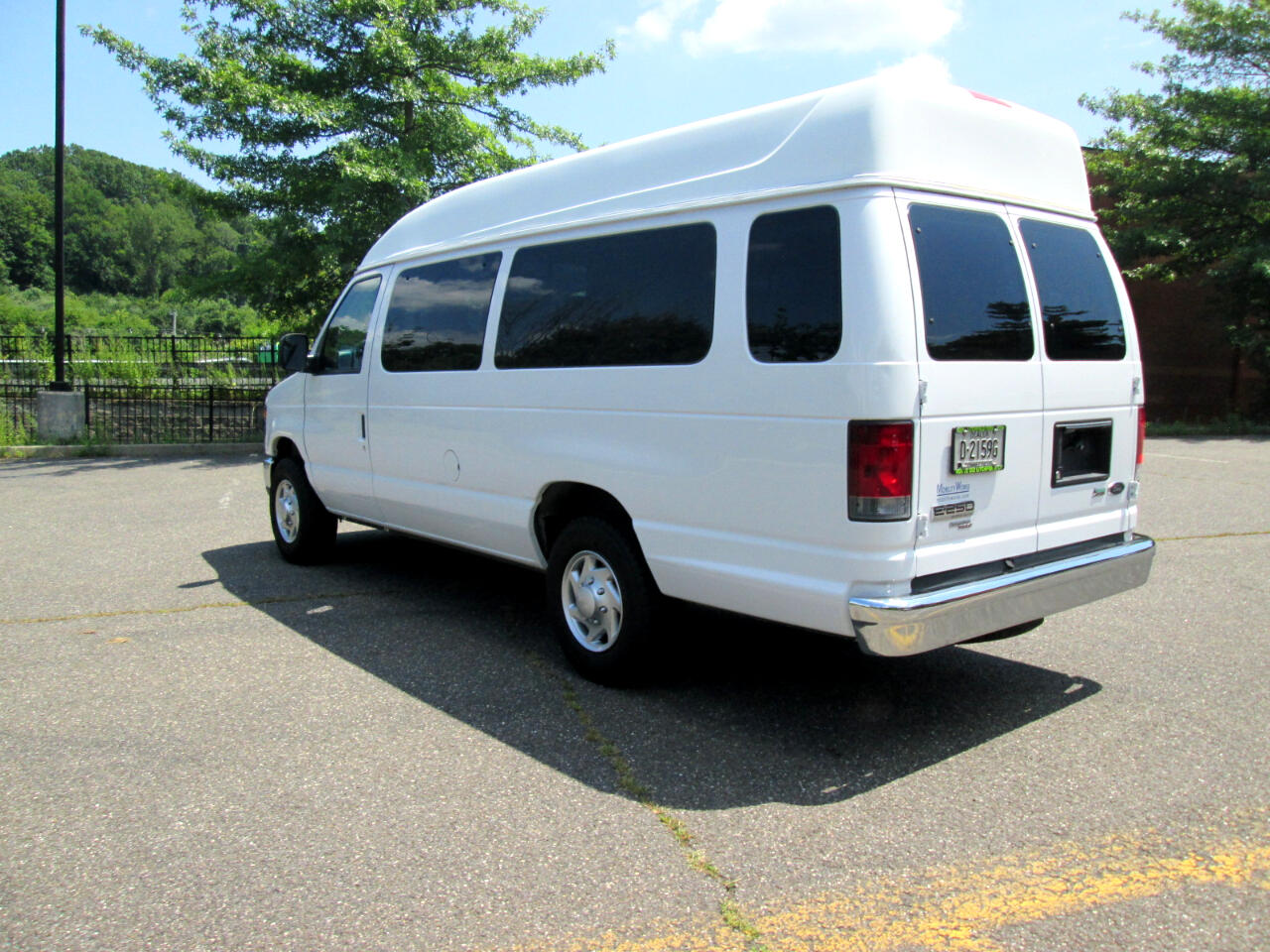 Ford Econoline E-250 Extended 2013 Ford Econoline E-250 Extended 2013