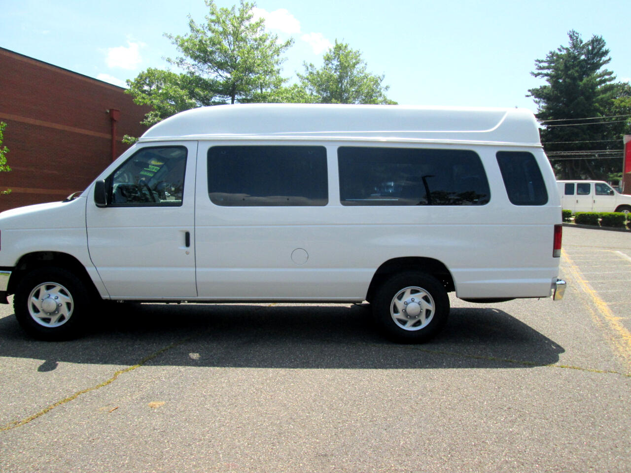 Ford Econoline E-250 Extended 2013 Ford Econoline E-250 Extended 2013