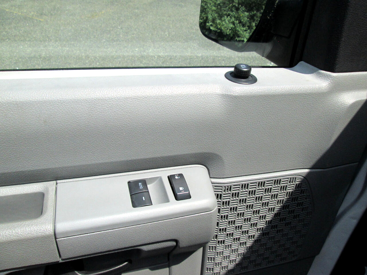 Ford Econoline E-250 Extended 2013 Ford Econoline E-250 Extended 2013