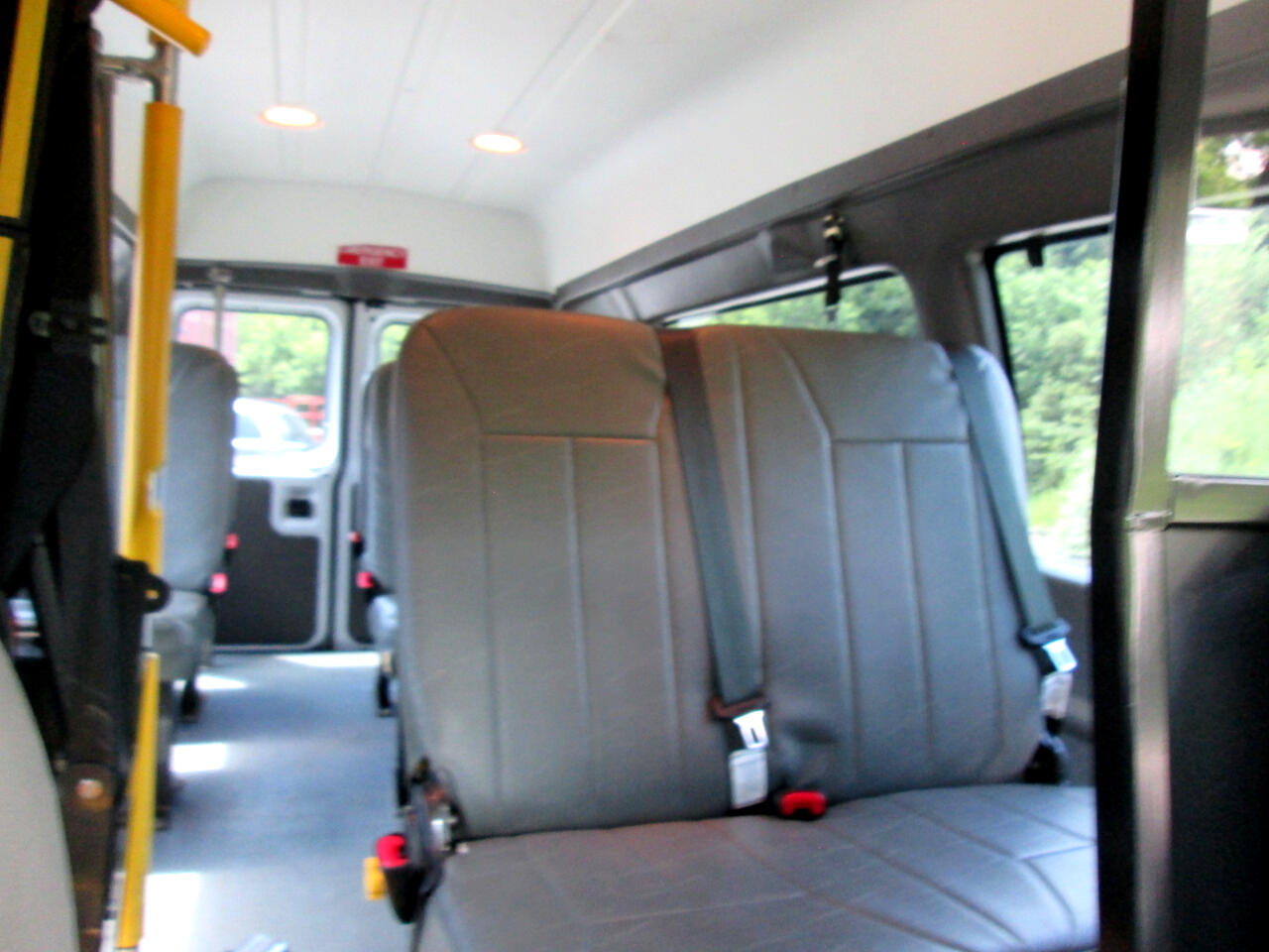 Ford Econoline E-250 Extended 2013 Ford Econoline E-250 Extended 2013