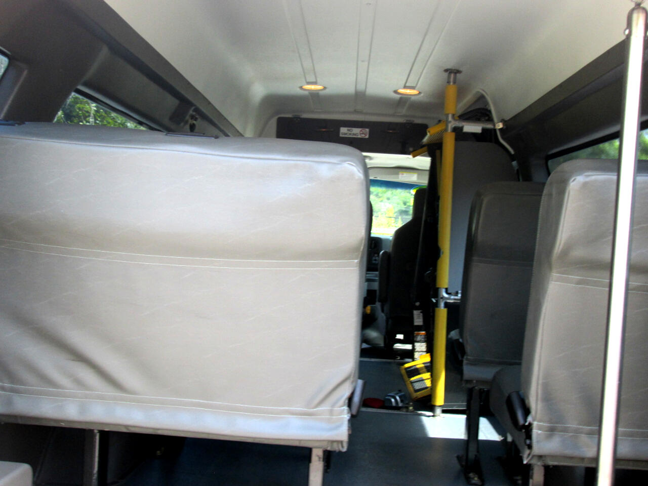 Ford Econoline E-250 Extended 2013 Ford Econoline E-250 Extended 2013