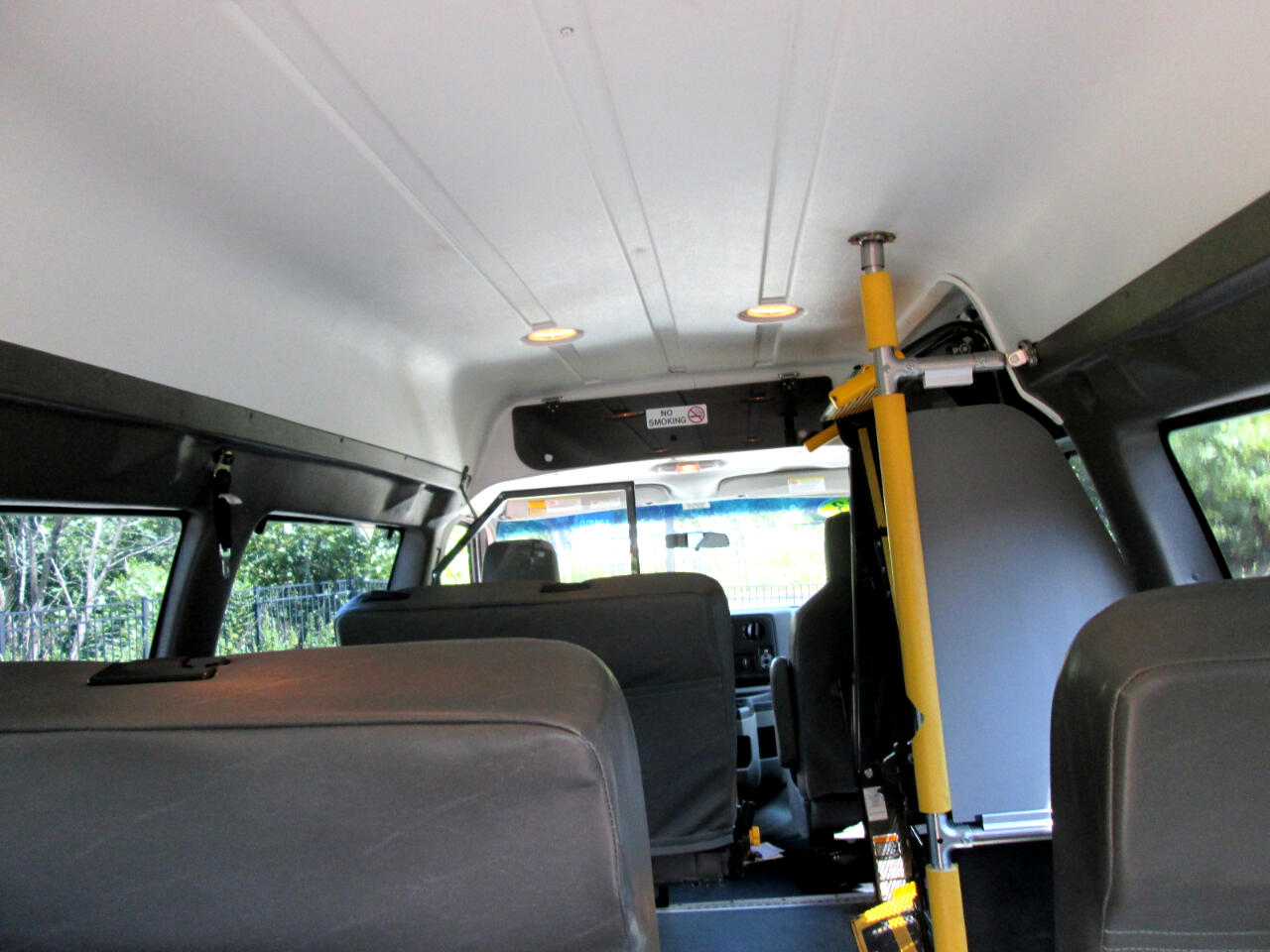 Ford Econoline E-250 Extended 2013 Ford Econoline E-250 Extended 2013