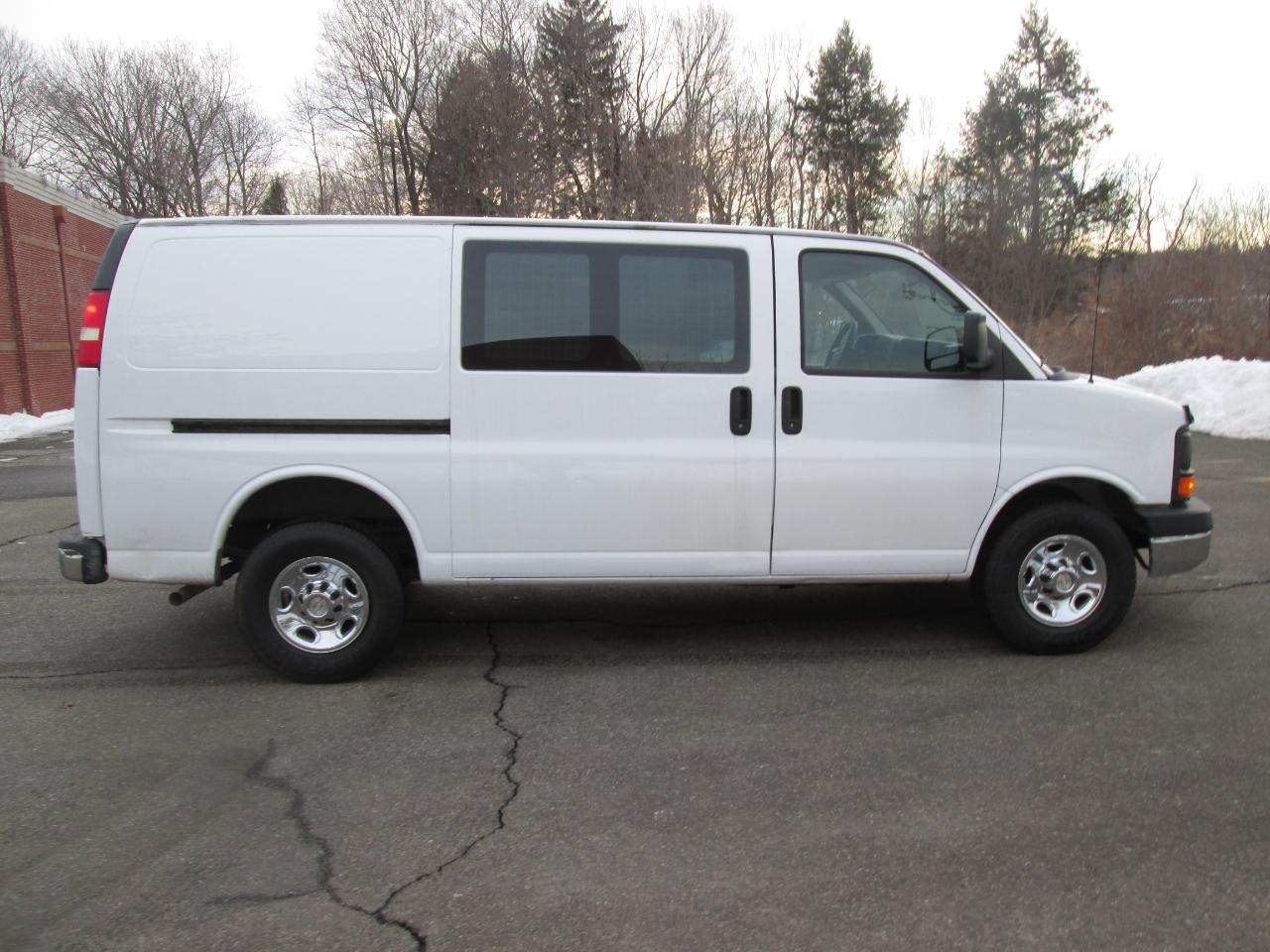 Chevrolet Express 2500 Cargo 2012