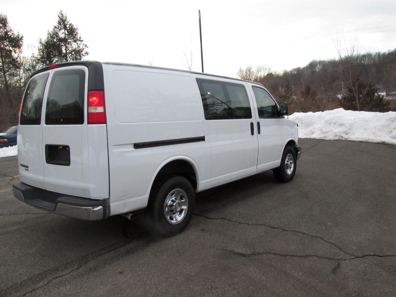 Chevrolet Express 2500 Cargo 2012