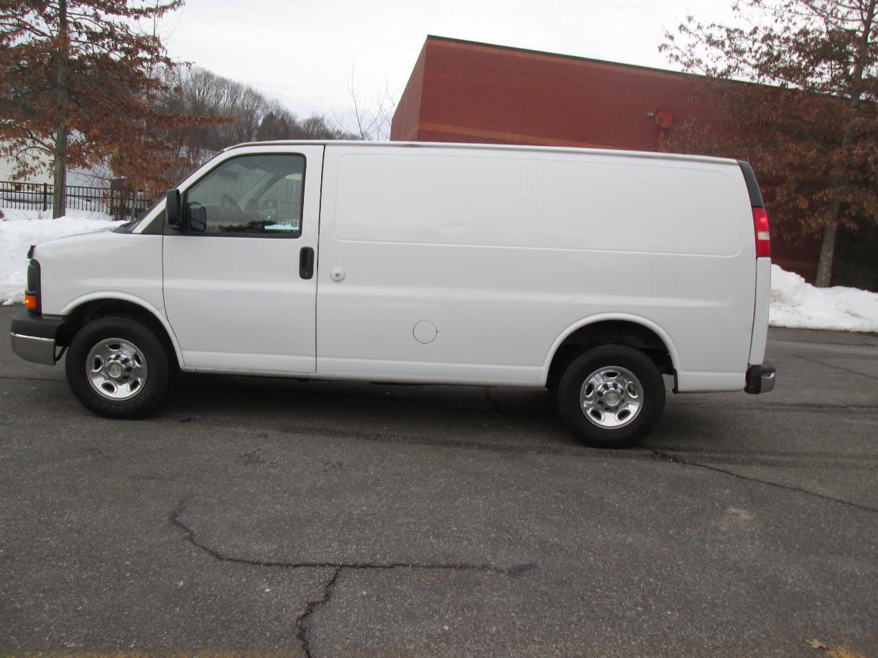 Chevrolet Express 2500 Cargo 2012