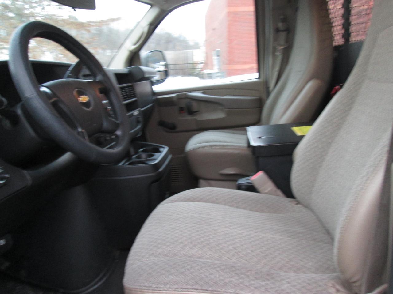 Chevrolet Express 2500 Cargo 2012