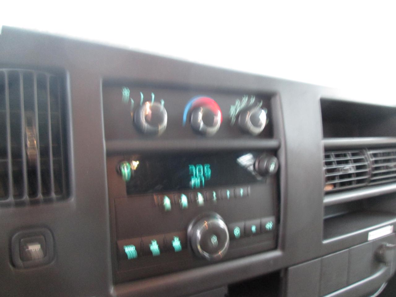 Chevrolet Express 2500 Cargo 2012