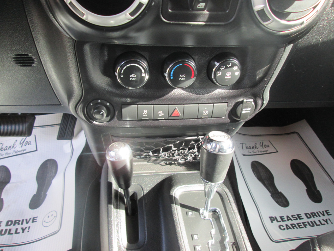 Jeep Wrangler Unlimited Sahara 4WD 2015