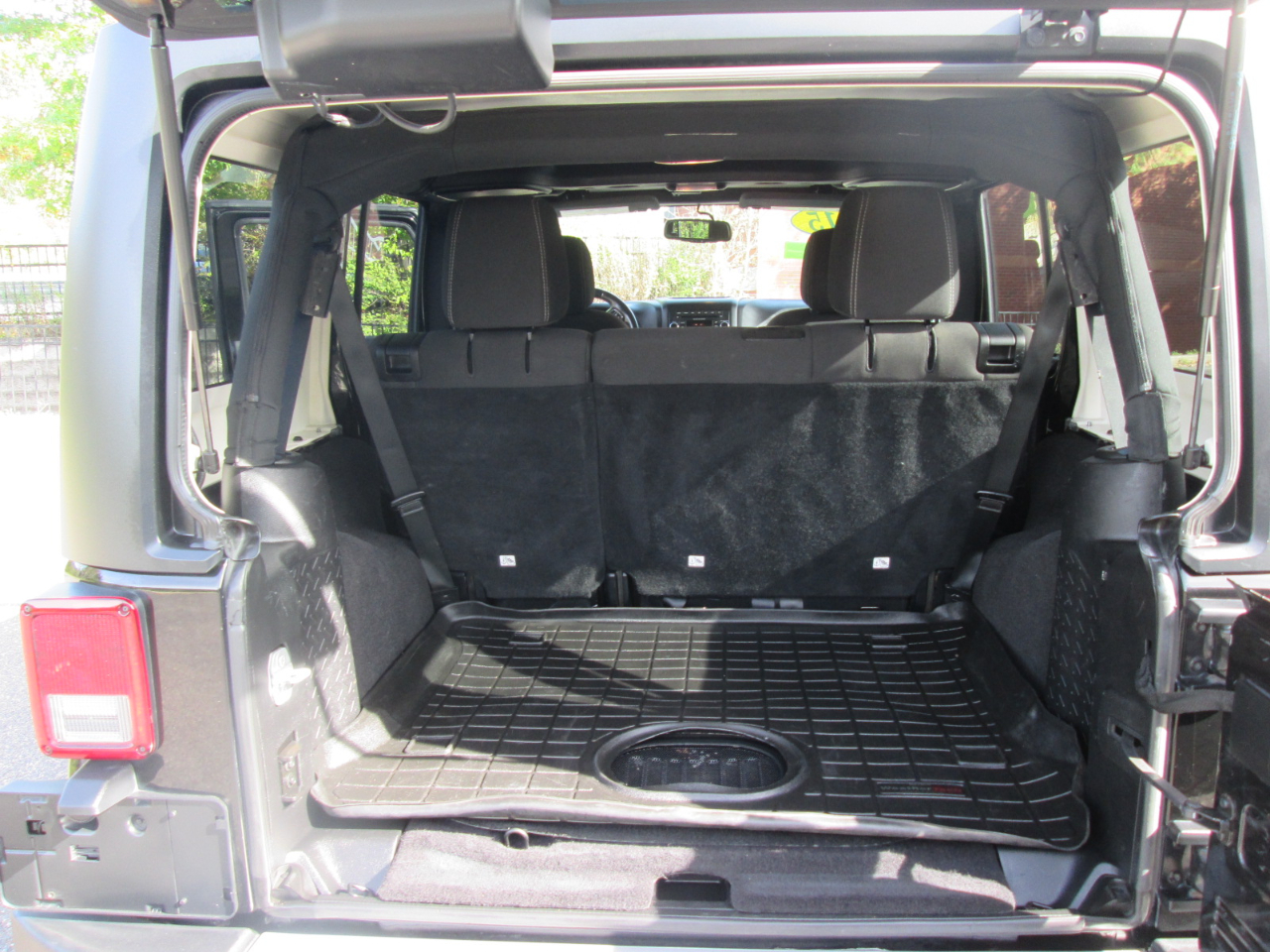 Jeep Wrangler Unlimited Sahara 4WD 2015