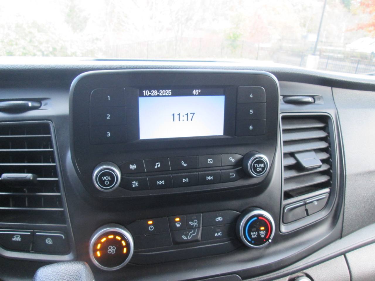 Ford Transit 250 Van Low Roof w/Sliding Pass. 130-in. WB 2021 Ford Transit 250 Van Low Roof w/Sliding Pass. 130-in. WB 2021