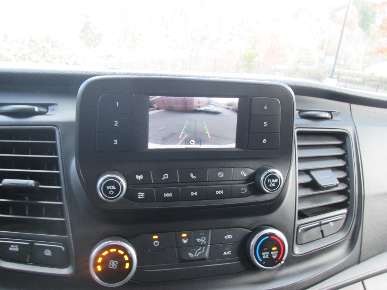 Ford Transit 250 Van Low Roof w/Sliding Pass. 130-in. WB 2021 Ford Transit 250 Van Low Roof w/Sliding Pass. 130-in. WB 2021