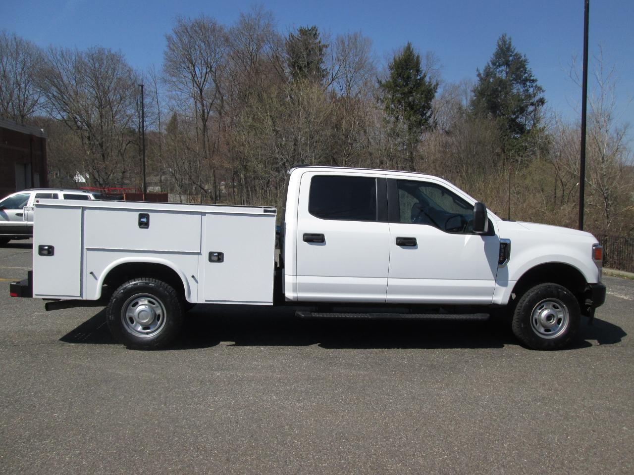 Ford F-350 SD XL Crew Cab Long Bed 4WD 2022