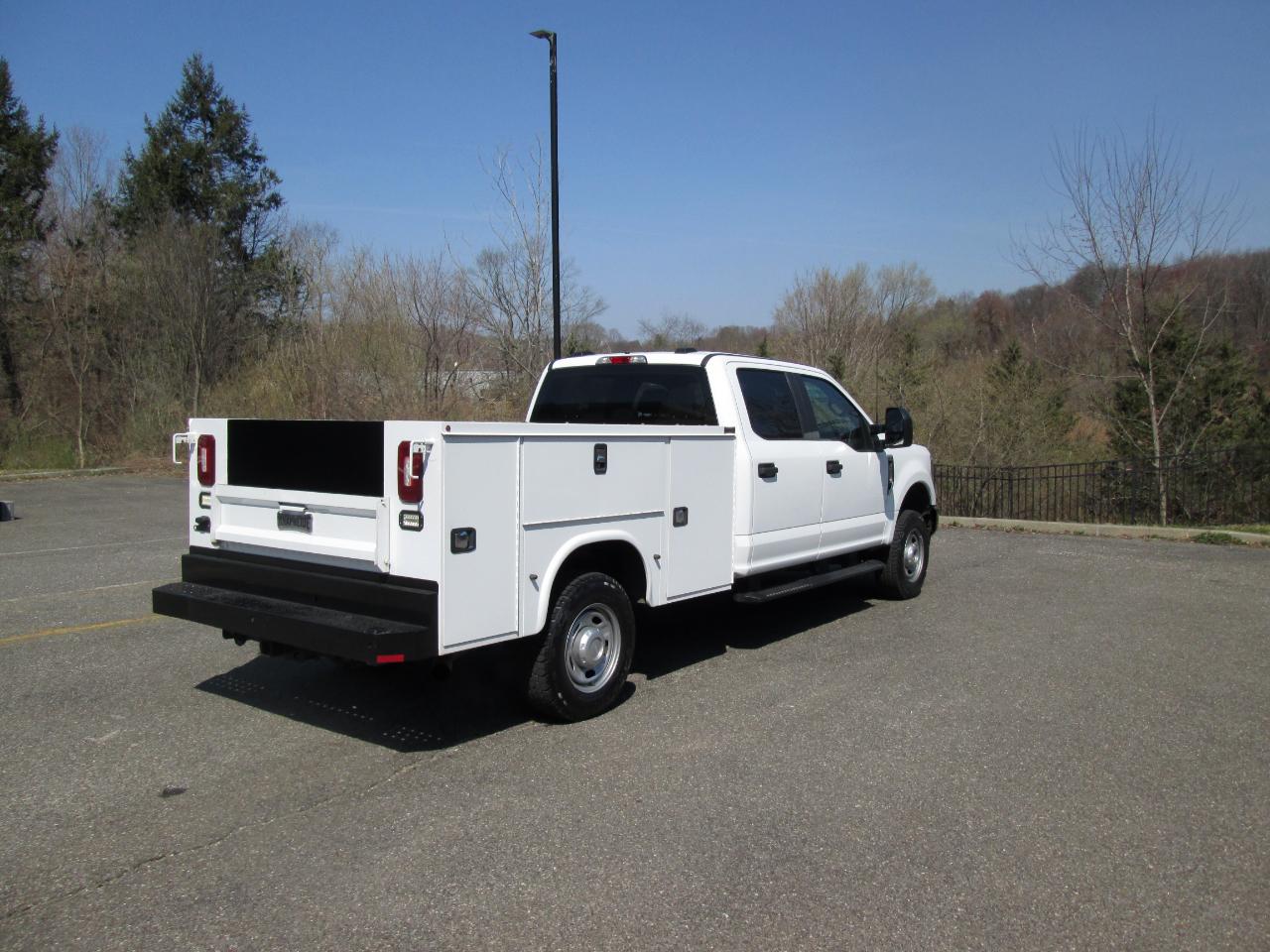 Ford F-350 SD XL Crew Cab Long Bed 4WD 2022