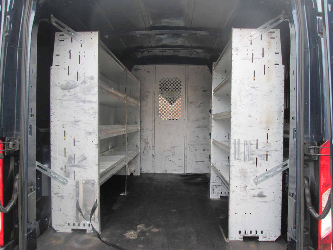 Ford Transit 250 Van Med. Roof w/Sliding Pass. 130-in. WB 2015