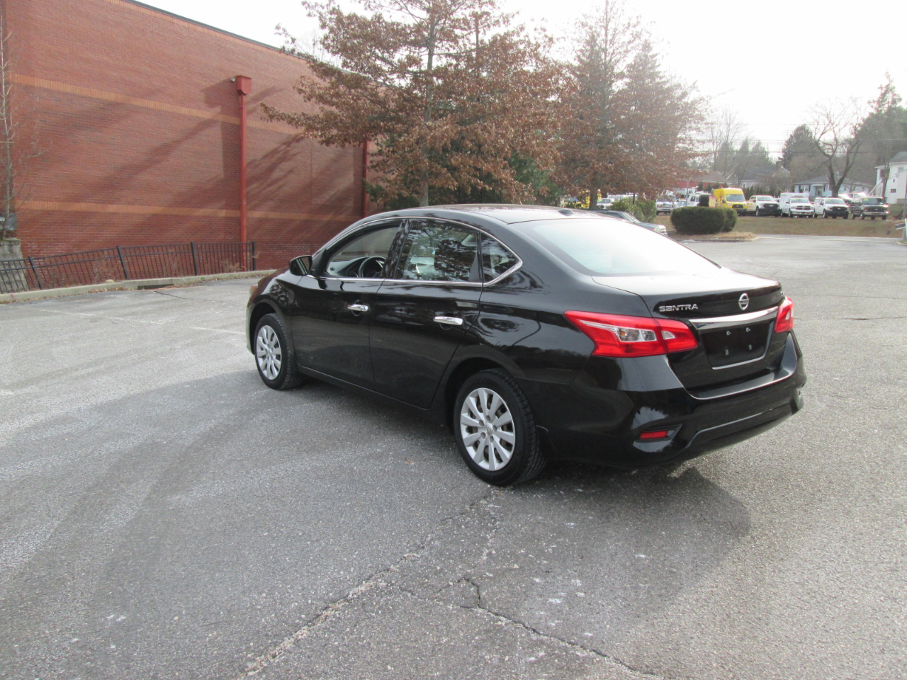 Nissan Sentra SV 4D Sedan 2017