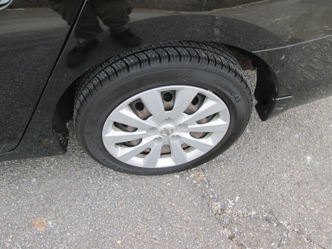 Nissan Sentra SV 4D Sedan 2017