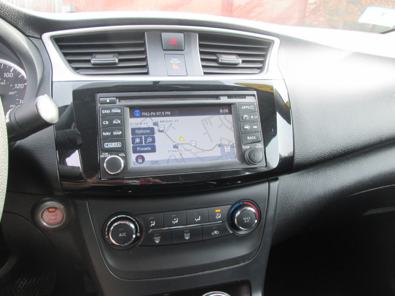 Nissan Sentra SV 4D Sedan 2017