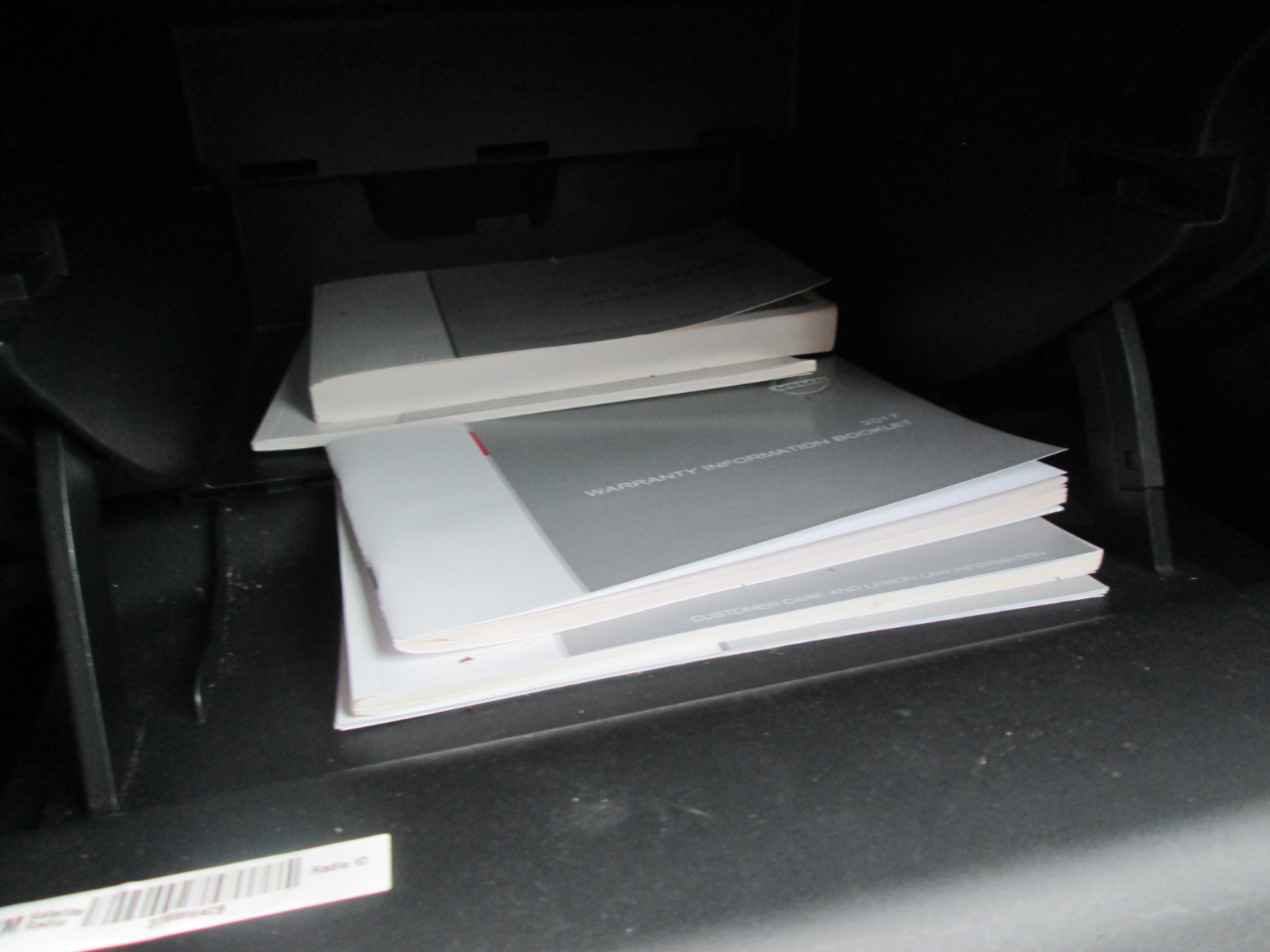 Nissan Sentra SV 4D Sedan 2017