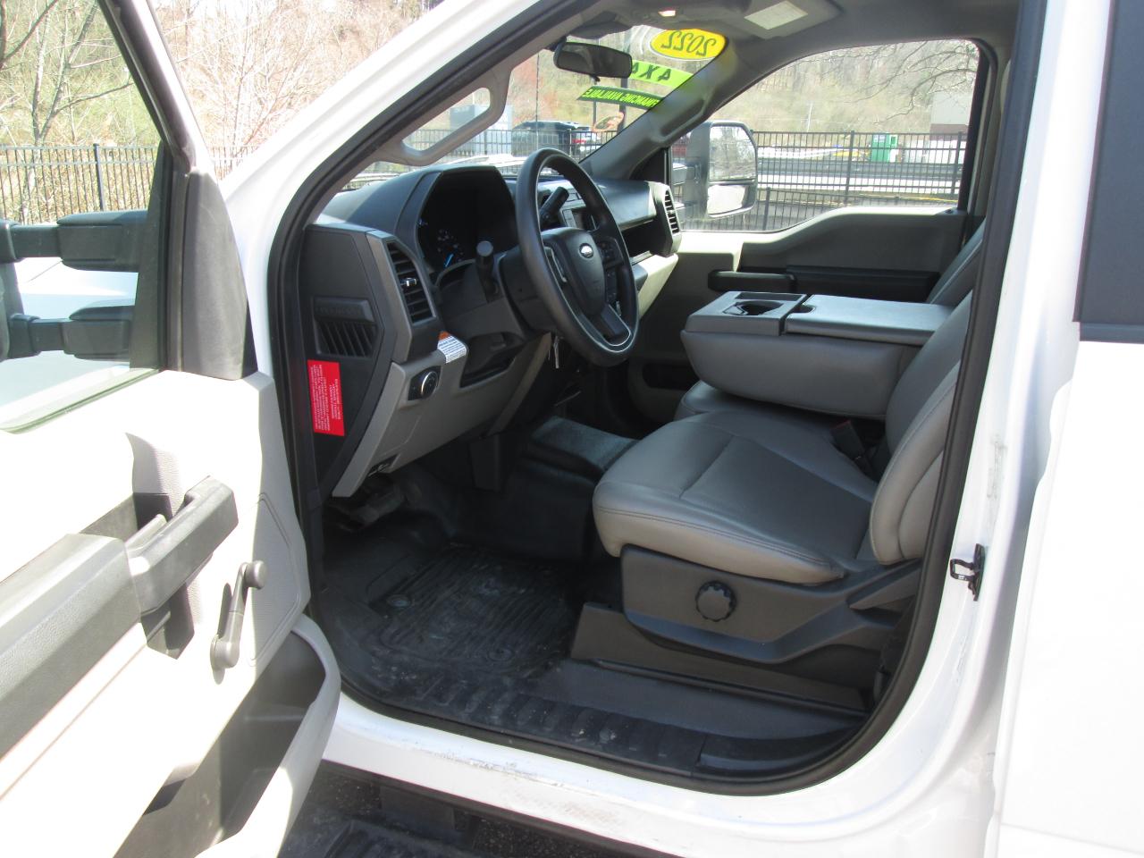 Ford F-250 SD XL Crew Cab 4WD 2022