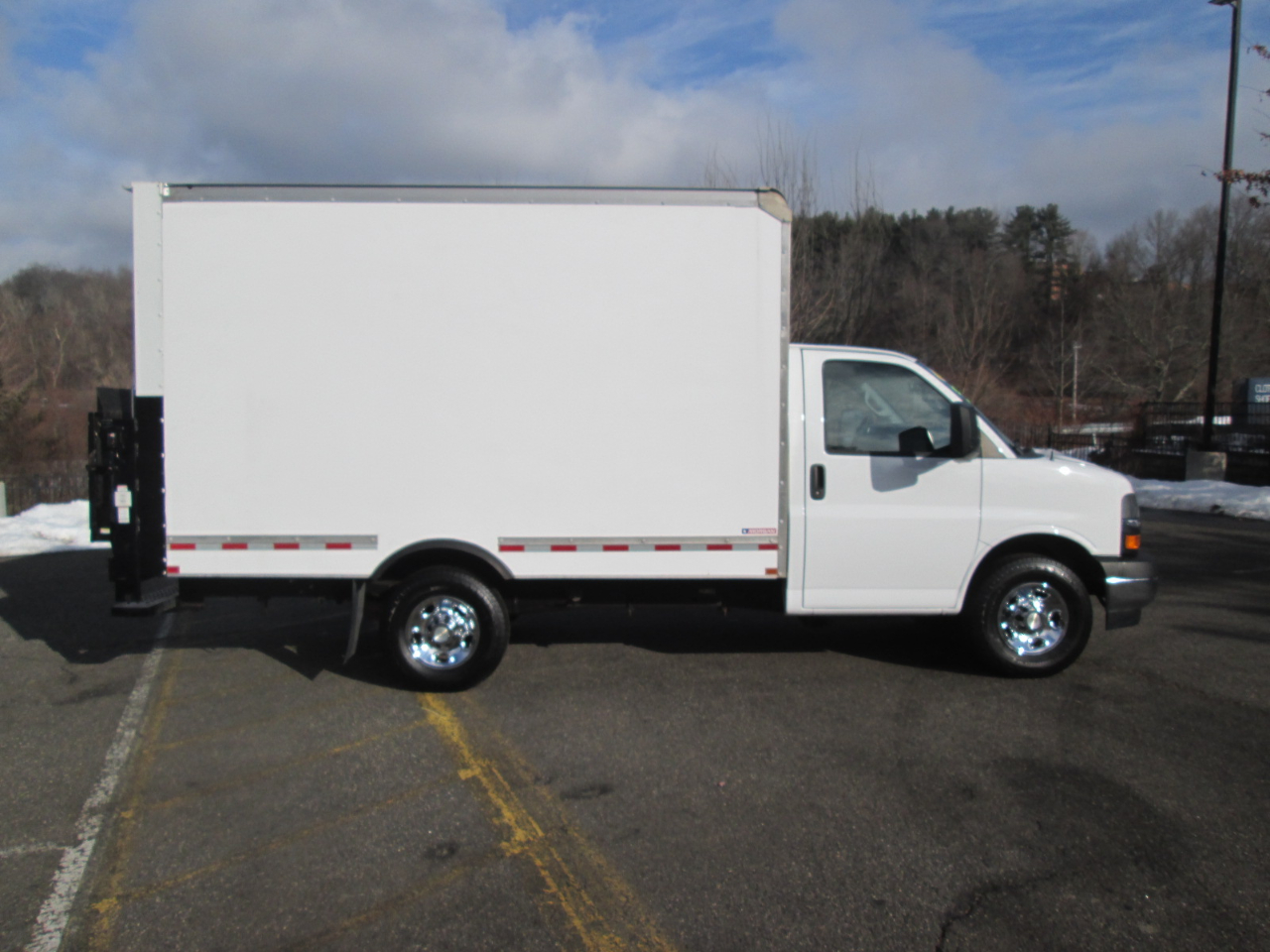 Chevrolet Express G3500 139" 2020