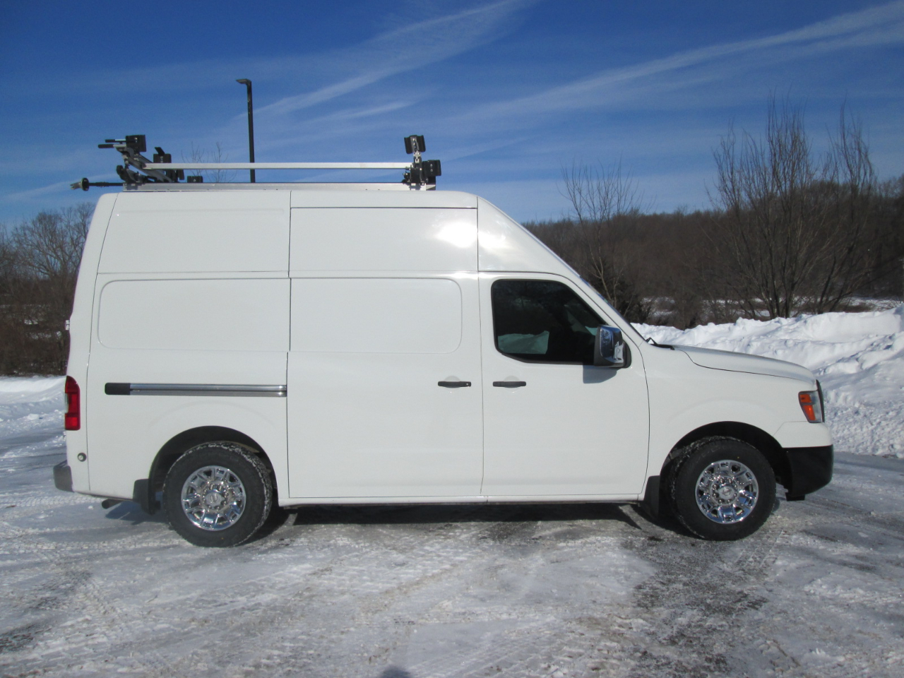 Nissan NV Cargo 2500 HD SV V8 High Roof 2021