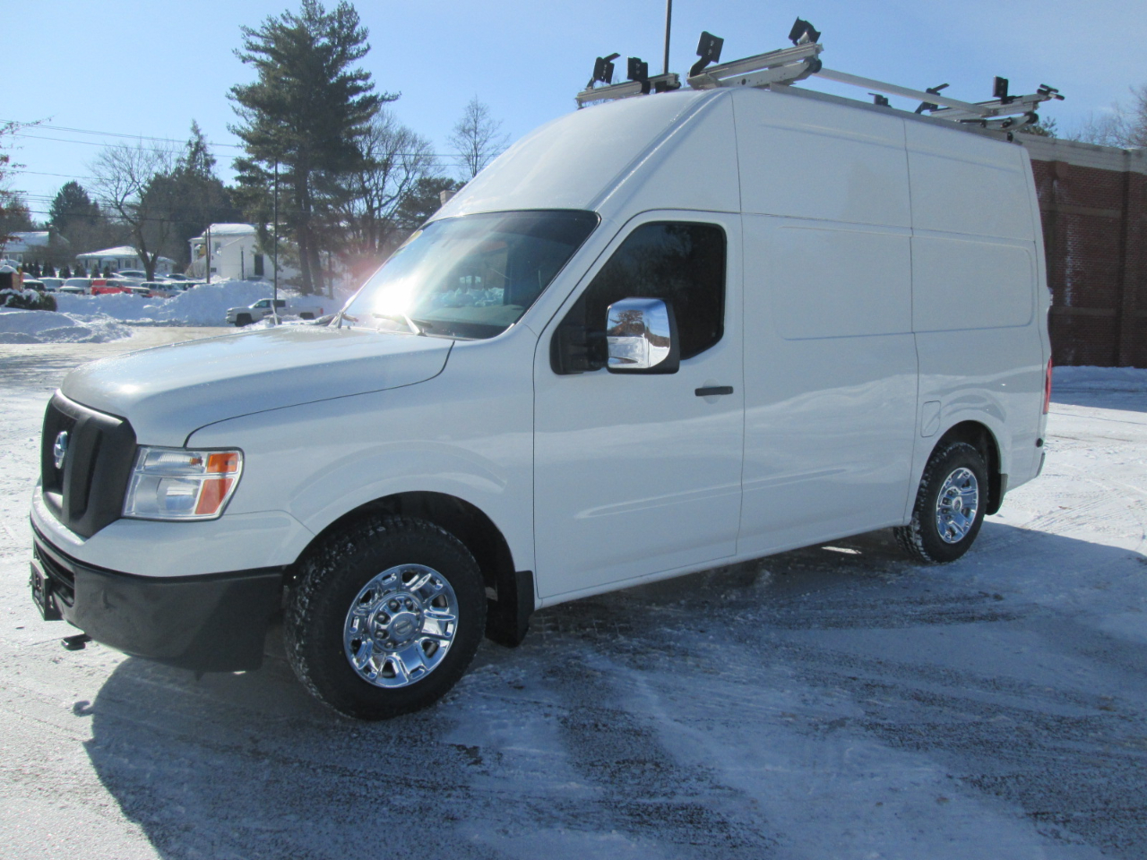 Nissan NV Cargo 2500 HD SV V8 High Roof 2021