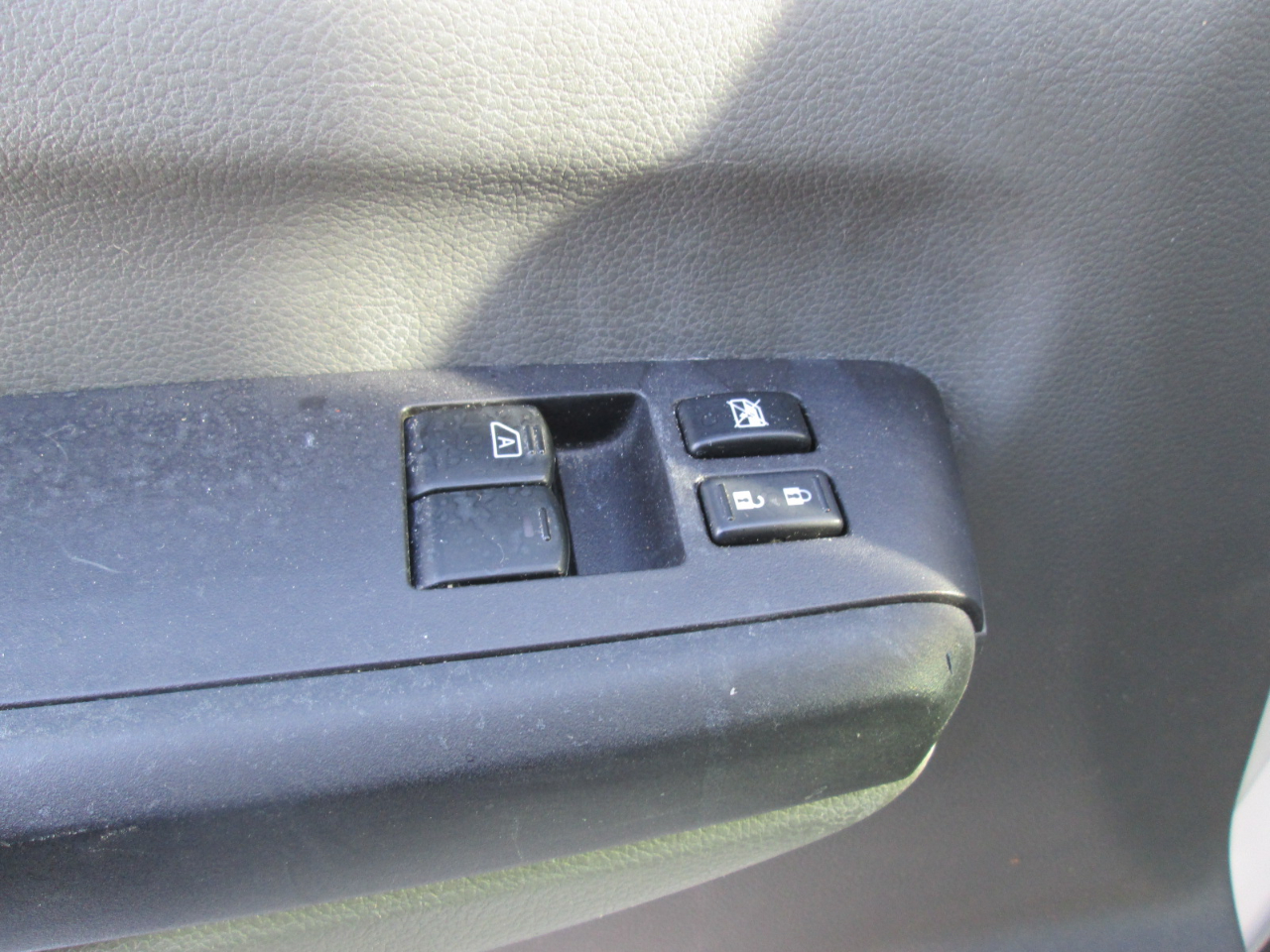 Nissan NV Cargo 2500 HD SV V8 High Roof 2021