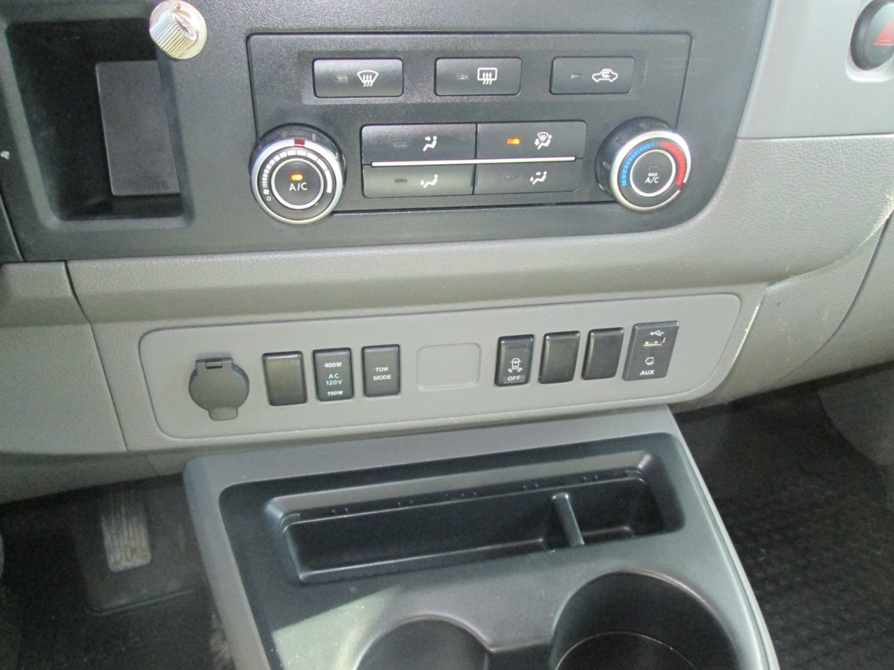 Nissan NV Cargo 2500 HD SV V8 High Roof 2021