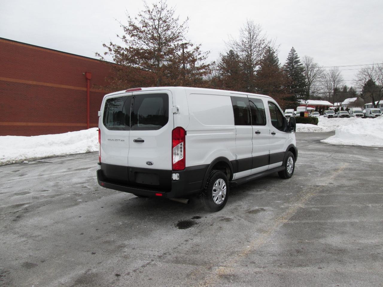 Ford Transit 250 Van Low Roof w/Sliding Pass. 130-in. WB 2020
