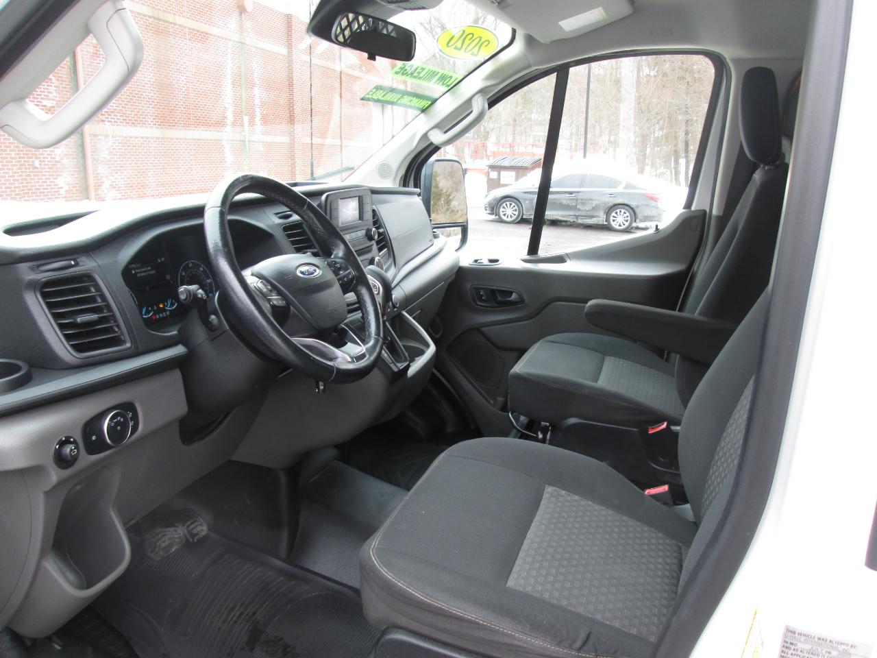 Ford Transit 250 Van Low Roof w/Sliding Pass. 130-in. WB 2020