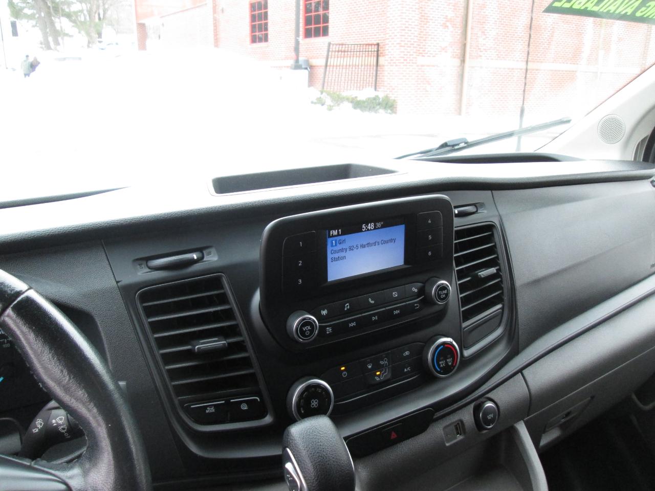 Ford Transit 250 Van Low Roof w/Sliding Pass. 130-in. WB 2020