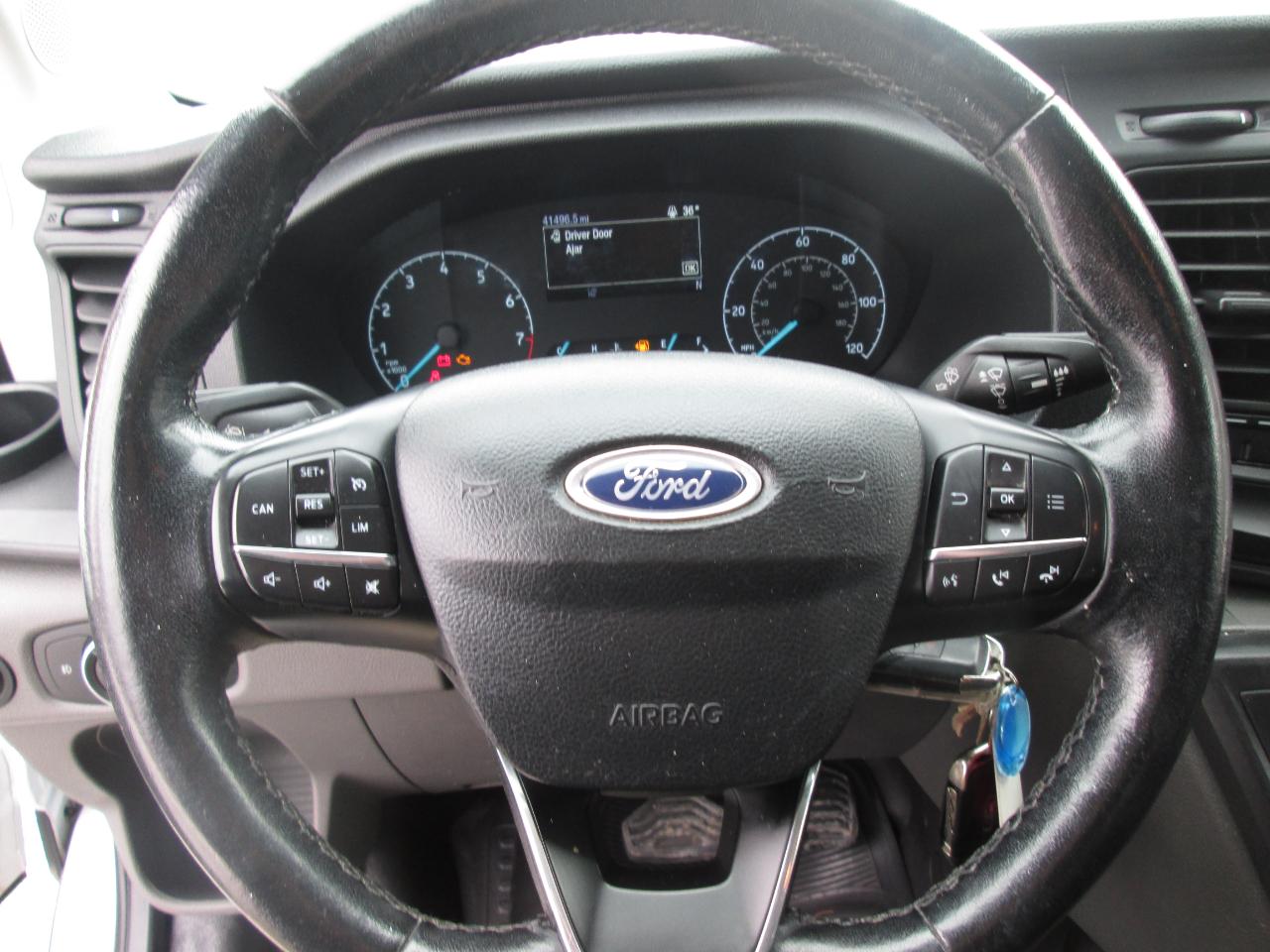 Ford Transit 250 Van Low Roof w/Sliding Pass. 130-in. WB 2020