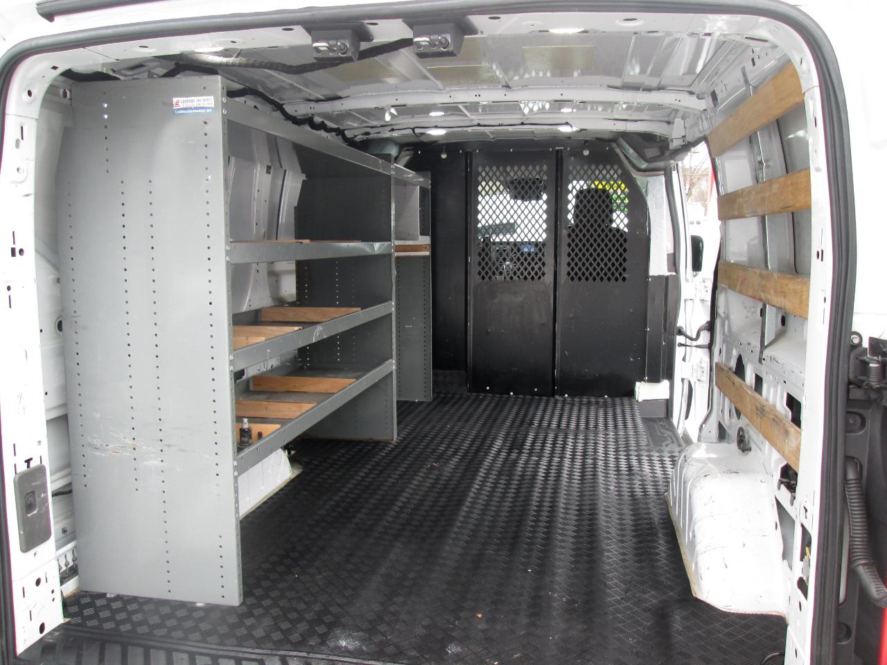 Ford Transit 250 Van Low Roof w/Sliding Pass. 130-in. WB 2020