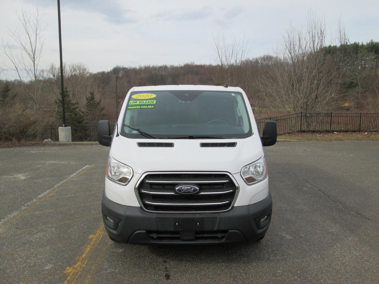 Ford Transit 250 Van Low Roof w/Sliding Pass. 130-in. WB 2020
