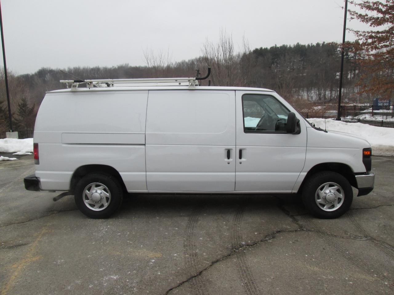 Ford Econoline E-150 2013