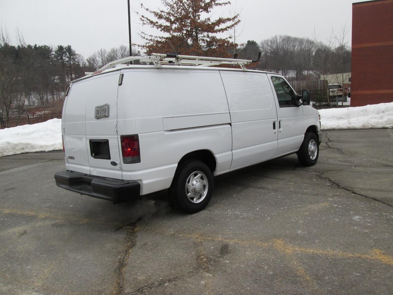 Ford Econoline E-150 2013