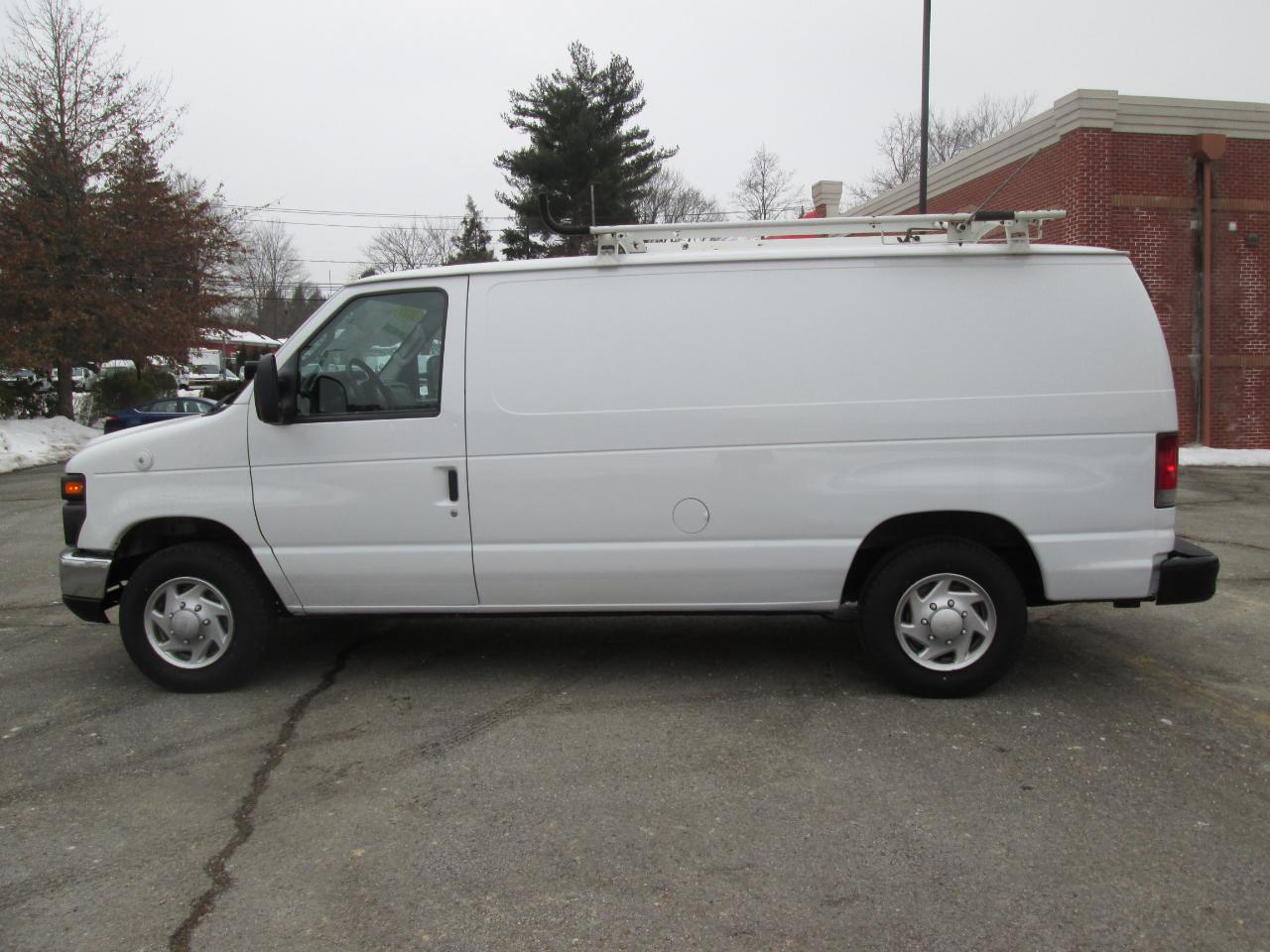Ford Econoline E-150 2013