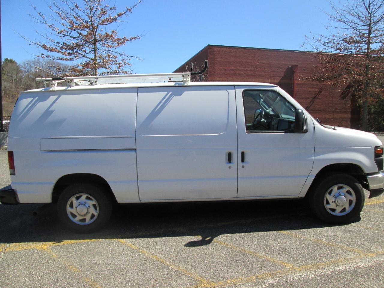 Ford Econoline E-150 2013