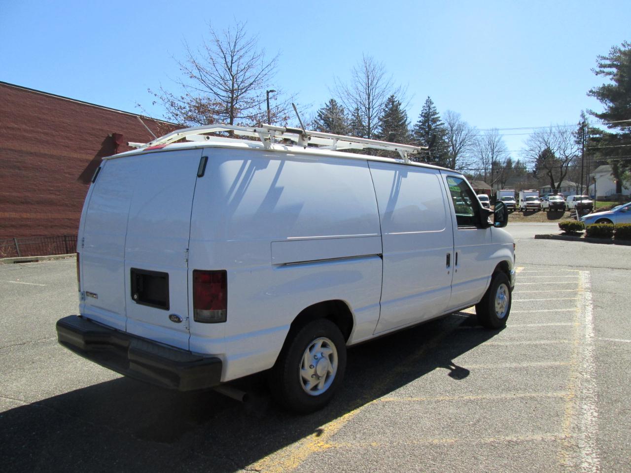 Ford Econoline E-150 2013