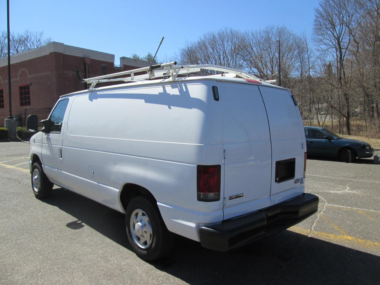 Ford Econoline E-150 2013