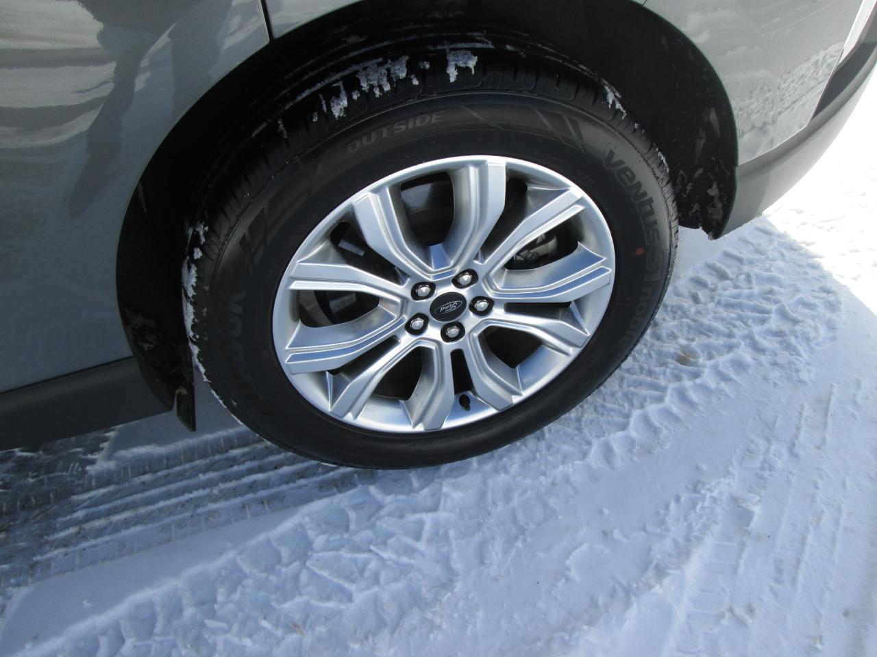 Ford Edge Titanium 2024