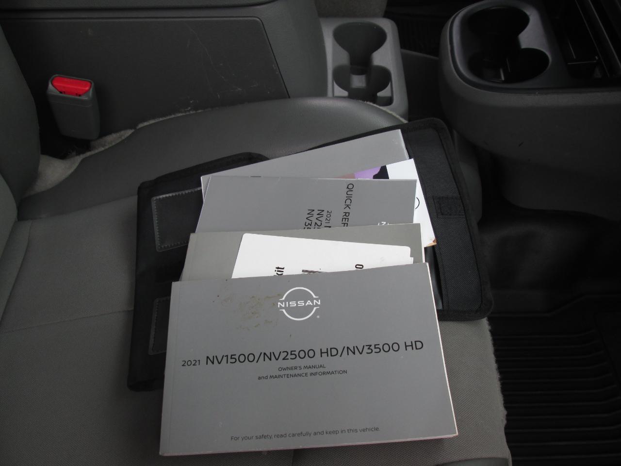 Nissan NV Cargo 2500 HD S V6 2021