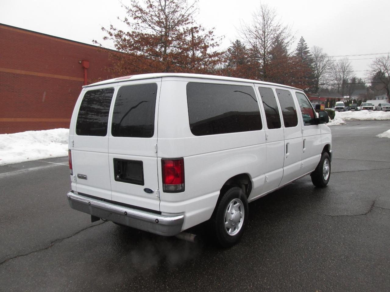 Ford Econoline E-150 XLT 2008