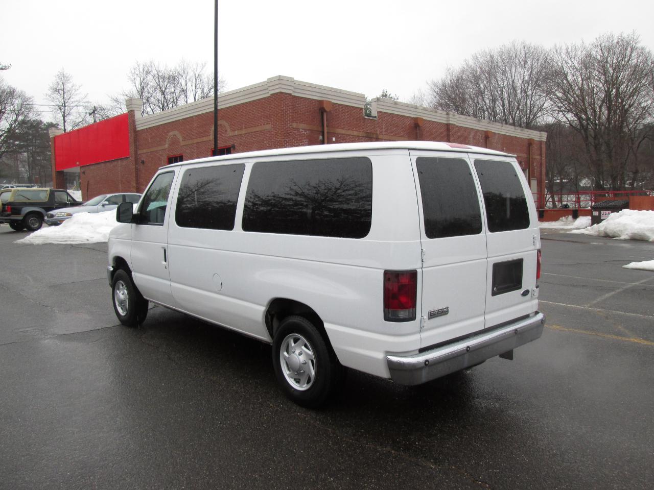 Ford Econoline E-150 XLT 2008