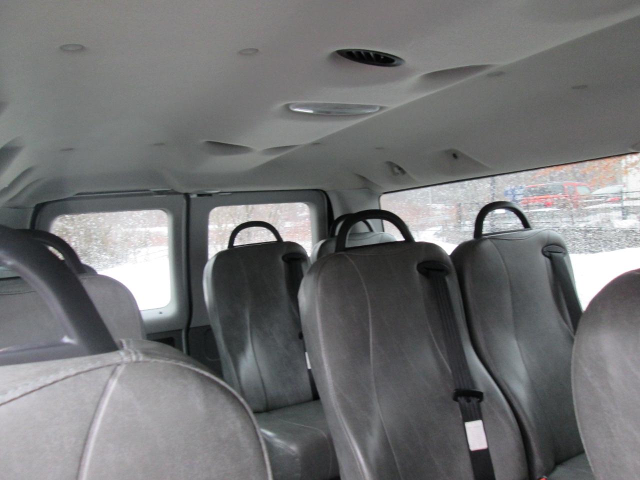 Ford Econoline E-150 XLT 2008