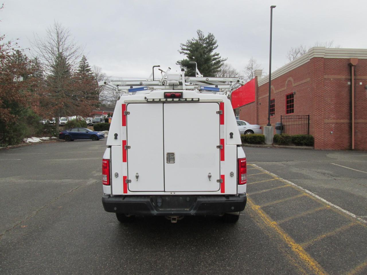 Ford F-150 XL 8-ft. Bed 4WD 2017