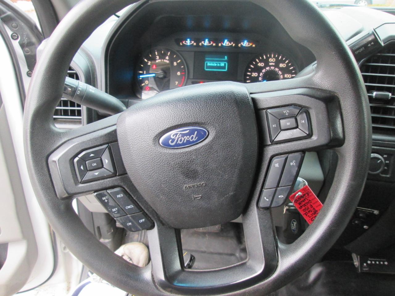 Ford F-150 XL 8-ft. Bed 4WD 2017