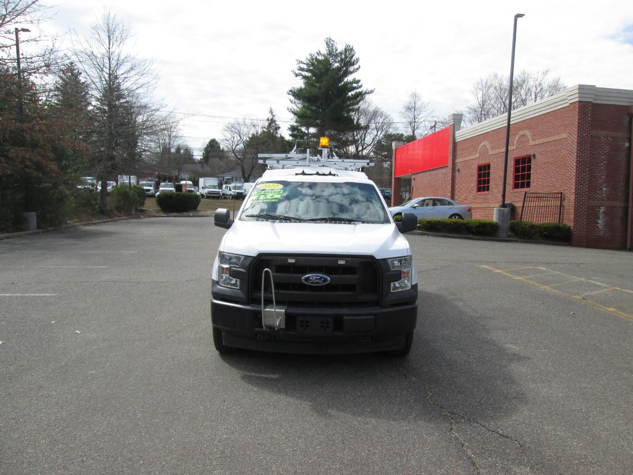 Ford F-150 XL 8-ft. Bed 4WD 2017