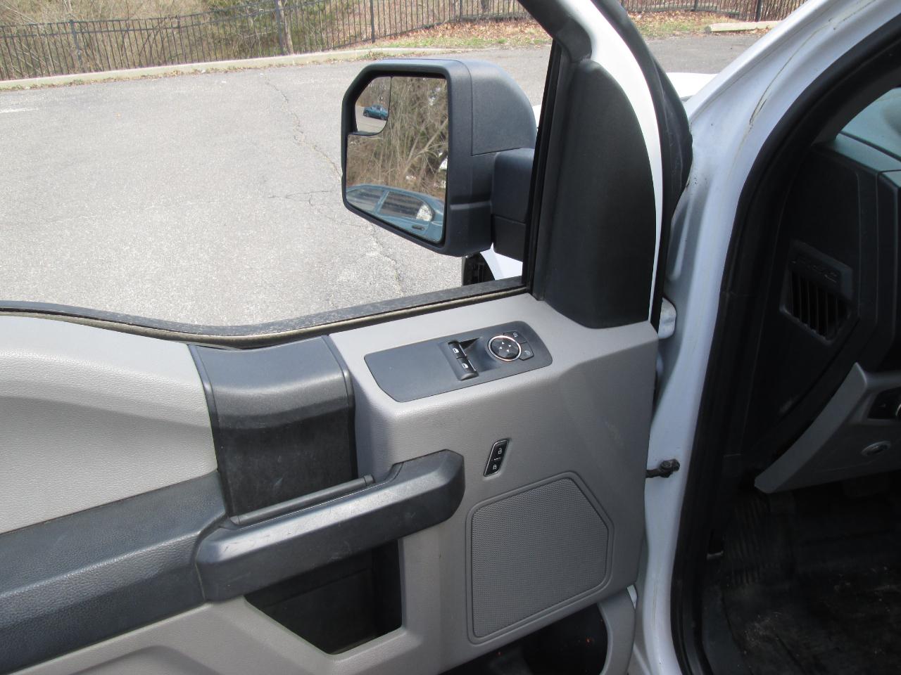 Ford F-150 XL 8-ft. Bed 4WD 2017