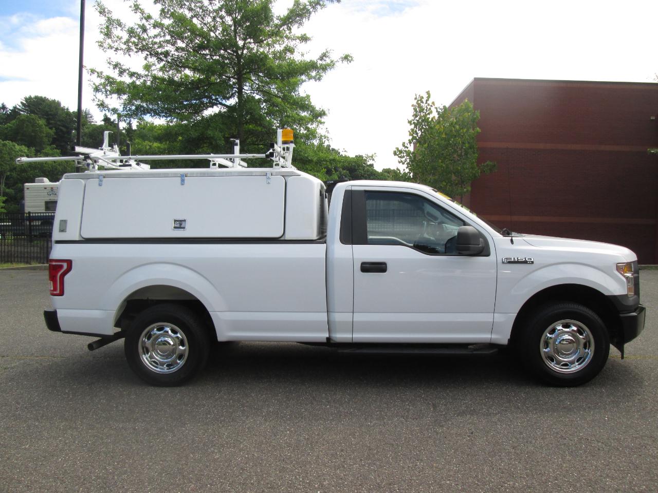 Ford F-150 XL 8-ft. Bed 4WD 2017